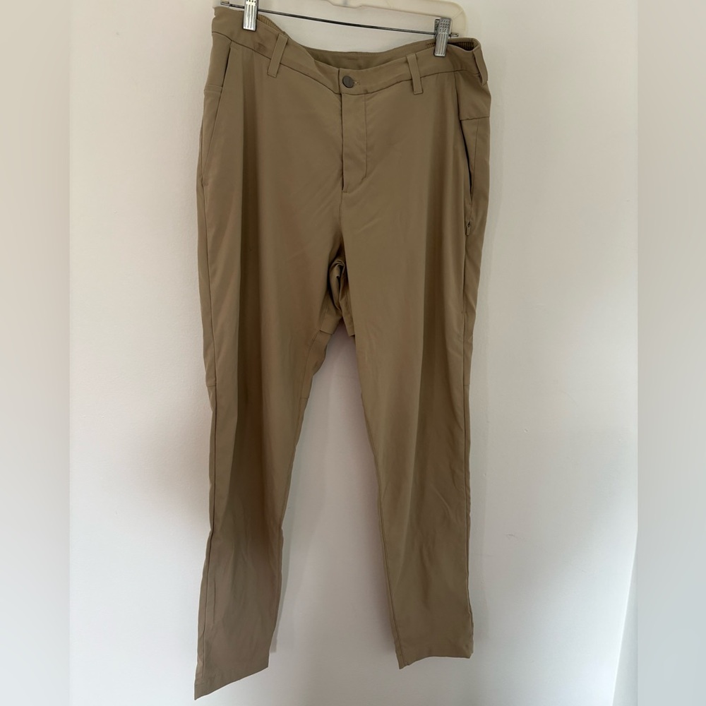 Lululemon ABC classic golf trouser in tan 33x32